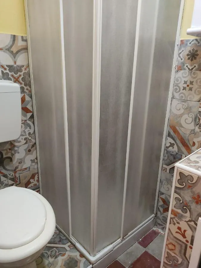 Il Vano Della Scimmia Aeroporto Catania Italy